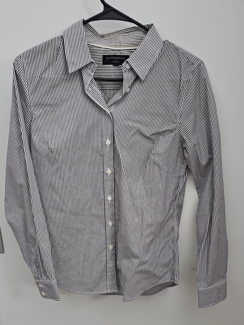 Banana Republic Men’s Black & White Vertical Stripe Dress Shirt